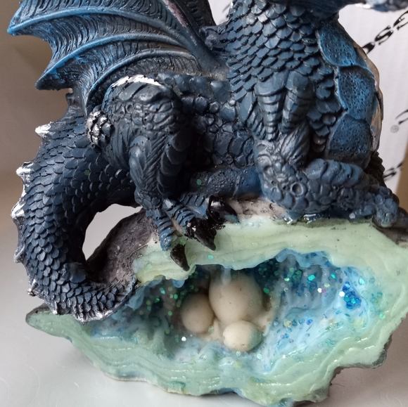 Blue Baby Dragon on Rock w/ Crystal Egg Figurine New in Box! - Picture 3 of 8